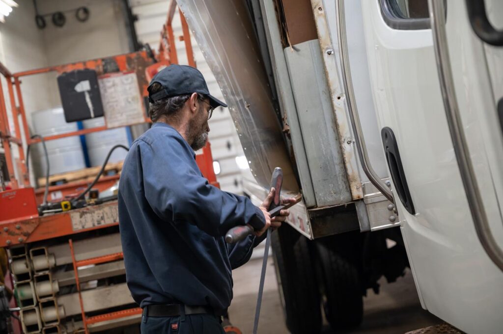 Dave's Semi Truck Repair Services and Fleet Management Services Springfield, MA